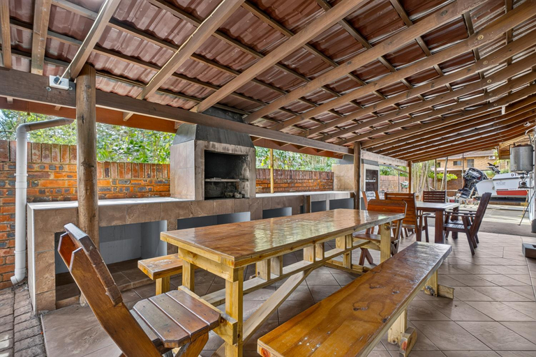Food & Drinks, Fisherman's 6-Bedroom Family Home, Umkhanyakude