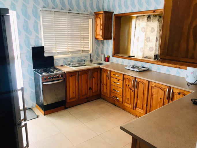 Others 2, Remarkable 2-bed House in Brusubi, Kombo Saint Mary