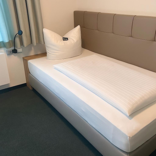 Others 4, DH-Hotel Deutsches Haus, Mittelsachsen