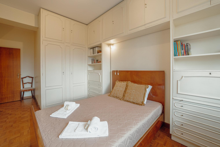 Others 3, Grand Botanic Garden Apartment by Vacationy, Porto