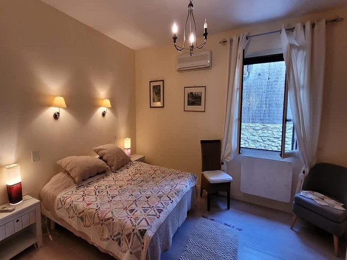Bedroom 5, Villa near Avignon with Separate Suites, Vaucluse