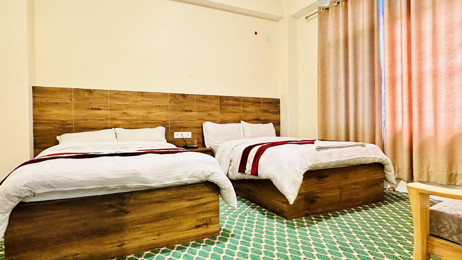 Others 2, Hotel Pyarij Taplejung, Mechi