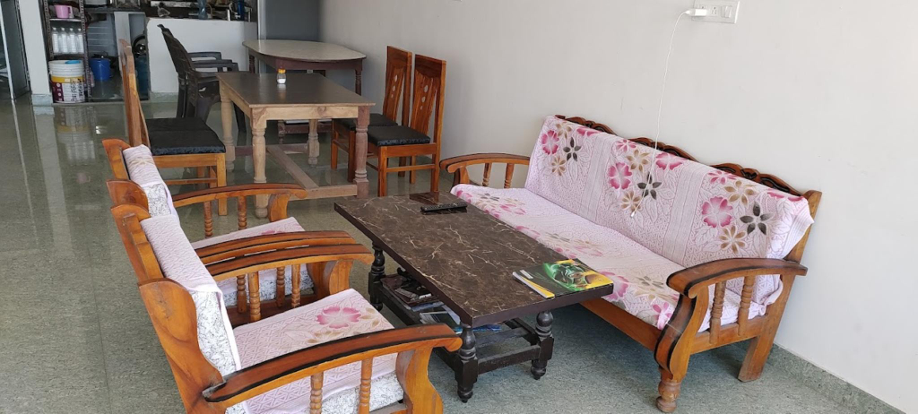 Others 3, Hotel Holiday, Bharatpur