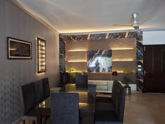 Others 2, Royal Luxus Guest House, Islamabad
