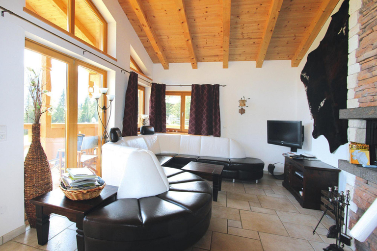 Others 4, Chalet in Königsleiten with Wellness & Alps View, Zell am See