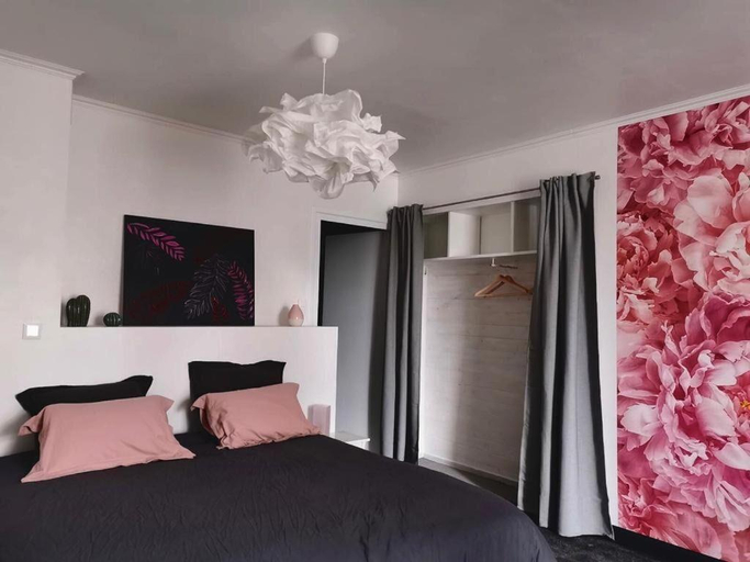 Bedroom 5, Le Clos Ayanna, Isère