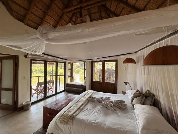 Others 1, Saleda Lodge