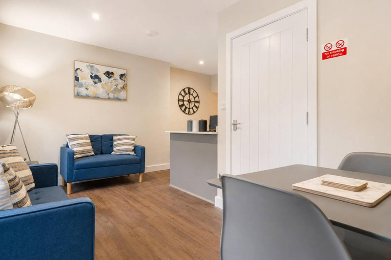 Others 5, Chic Flat Steps from Barnard Castle High Street, Durham