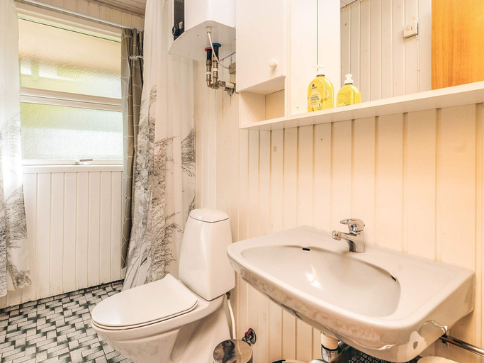 Bathroom, 8 Person Holiday Home in Skals, Viborg