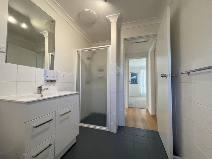 Bathroom 4, Vestey Apartments, Wagga Wagga - Pt A