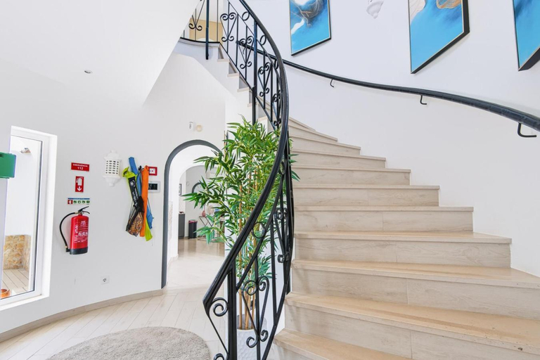Public Area 5, 66 ADM Clara Beautifully Renovated Villa, Lagoa