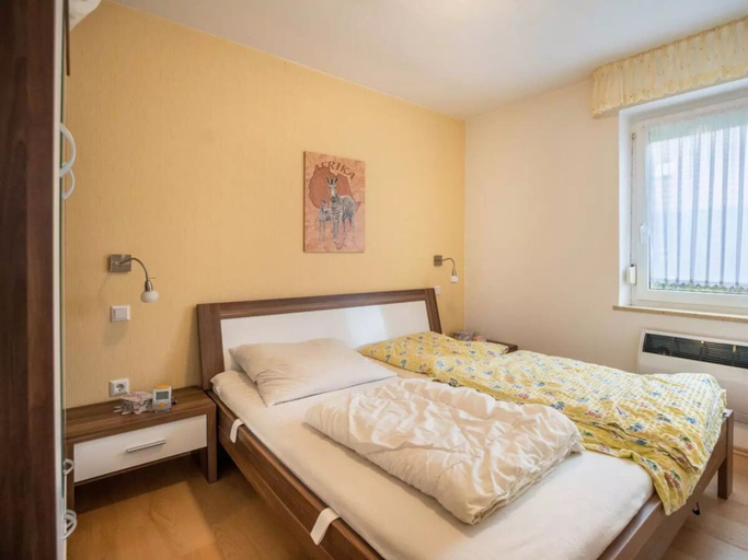 Bedroom 4, Niedl App Helene 1, Aurich
