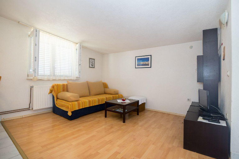 Others 5, Apartment and Rooms Ruza [VR], Trogir