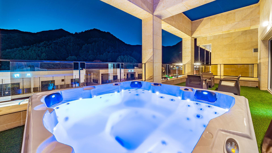 Sport & Beauty, Gapyeong The Aladdin Kids Pool Villa, Pocheon