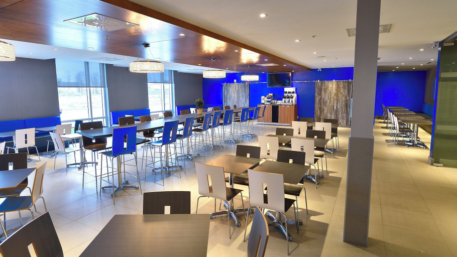 Food & Drinks 5, Holiday Inn Express & Suites VAUDREUIL - DORION by IHG, Vaudreuil-Soulanges
