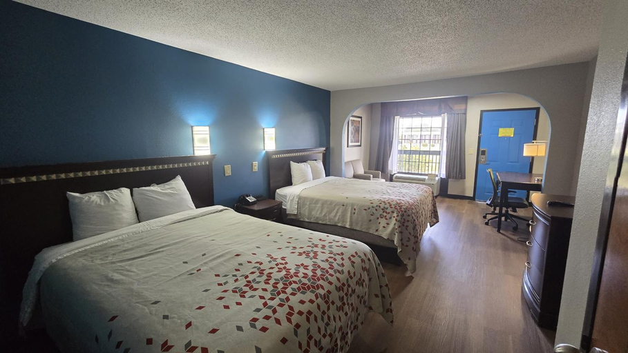 Bedroom 3, Gateway Inn and Suites Clarksville, Montgomery