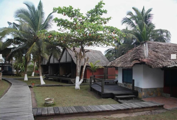 Others 5, FANTAS FOLLY BEACH LODGE, Ahanta West