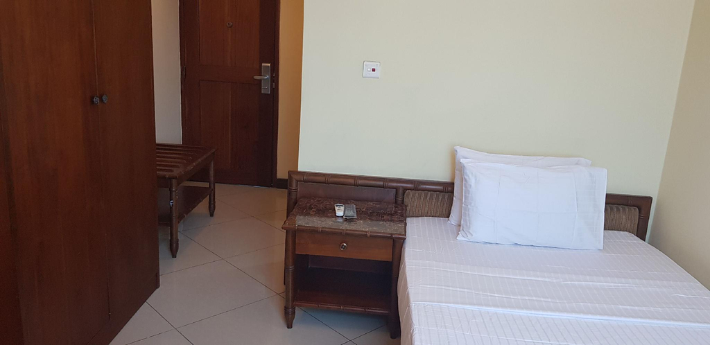 Others 5, New Safina Hotel, Kinondoni
