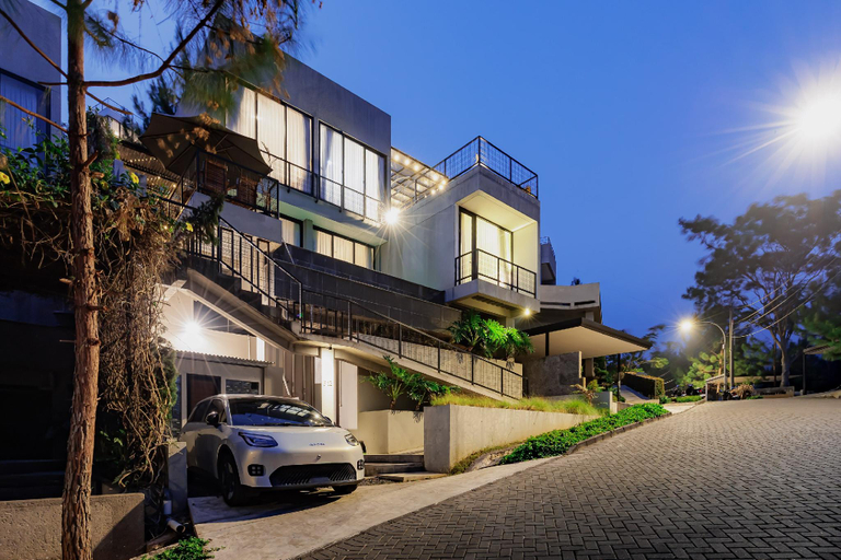 Exterior & Views 1, Mers Villa, Bandung