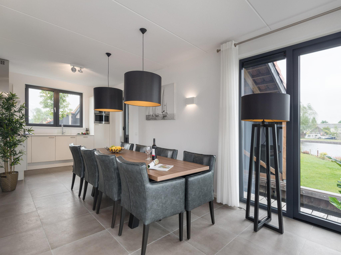 Food & Drinks, Luxury Villa on Waterfront, Steenwijkerland