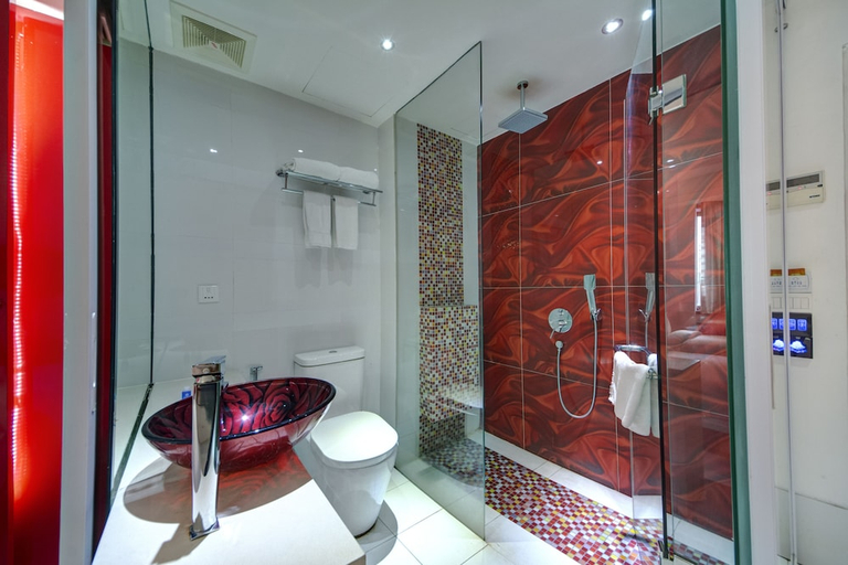 Bathroom 4, Kingston Hotel 20 @ Chinatown, Kuala Lumpur, Formerly Known as Areena Star Hotel, Kuala Lumpur