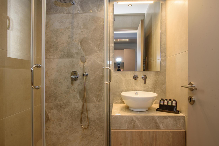 Others 3, Junior Suite With Veranda Sleeps 2 Adults 2 ch, Ionian Islands