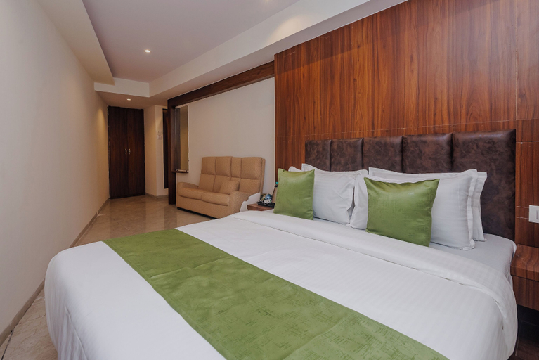 Others 2, Hotel Zillion International, Mumbai Suburban