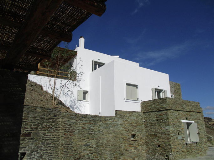 Others 3, Comfortable Villa near Sea in Andros, South Aegean