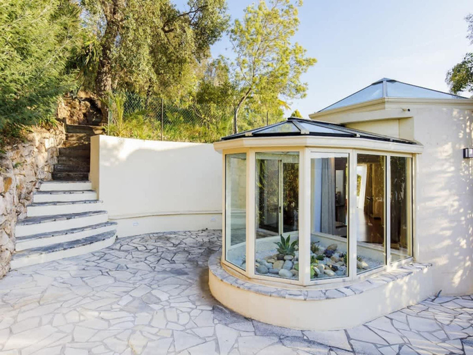 Others 5, Magnificent villa with sea view for a group, Alpes-Maritimes