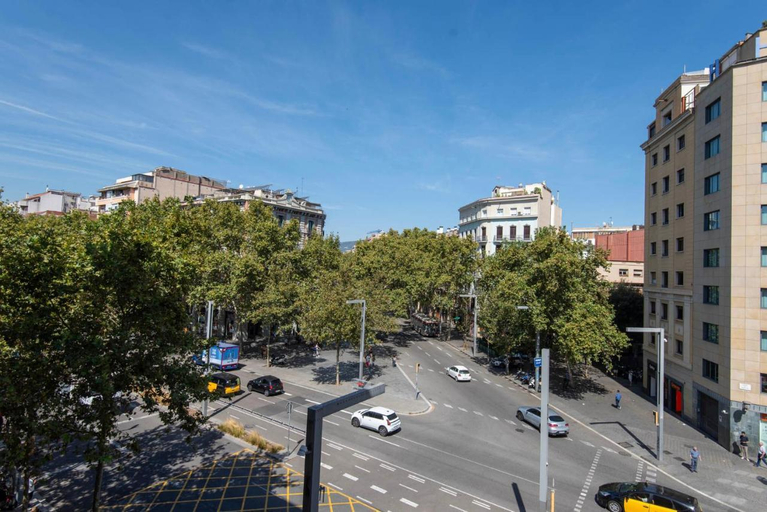 Others 4, Casa Vaganto, Barcelona