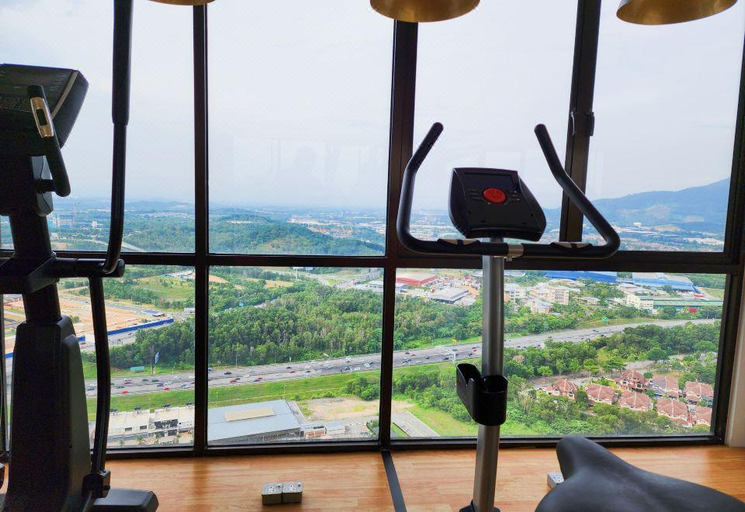 Others 5, Nilai Vision City 4+1 PAX Akasia Suite, Seremban