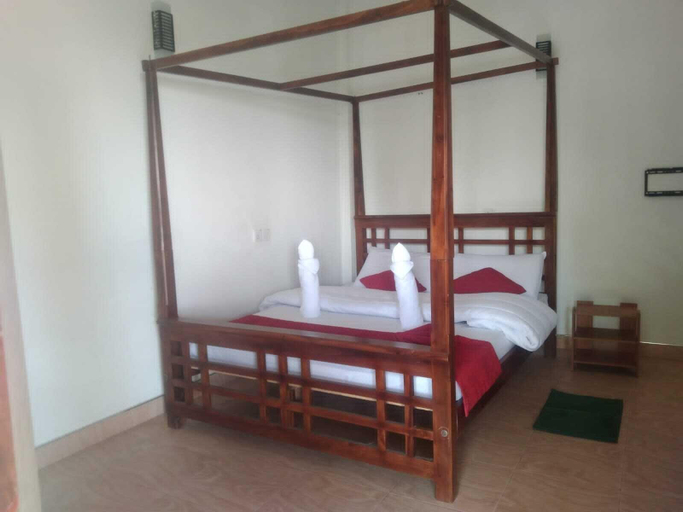 Others 3, T- More hotel & hostel, Ella