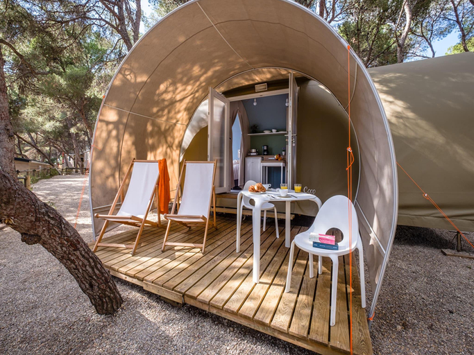 Others 5, Premium tent lodge for family, Tarragona