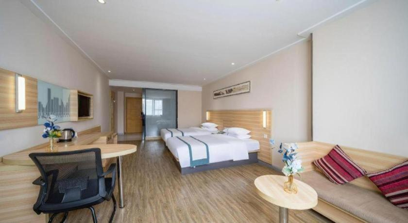 Bedroom 2, City Comfort Inn Maoming HighSpeed Railway Wenming, Maoming