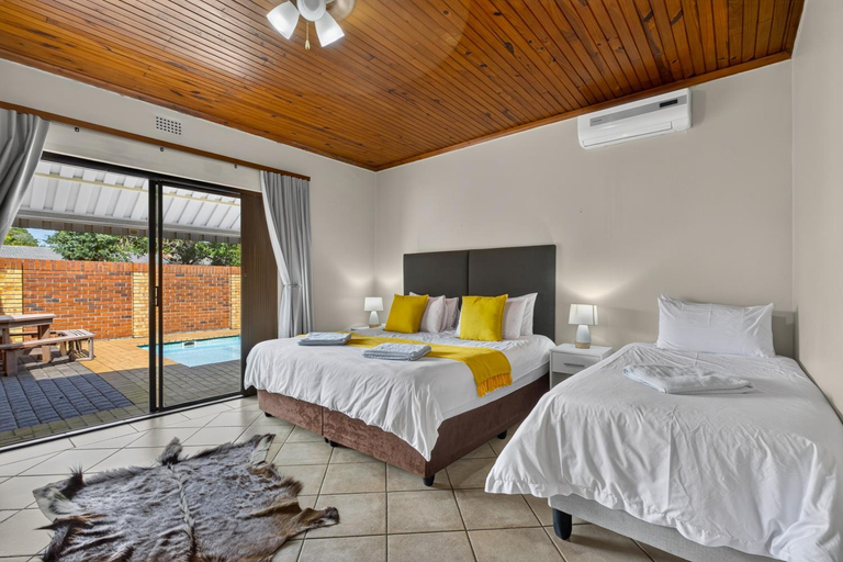 Bedroom 3, Fisherman's 6-Bedroom Family Home, Umkhanyakude