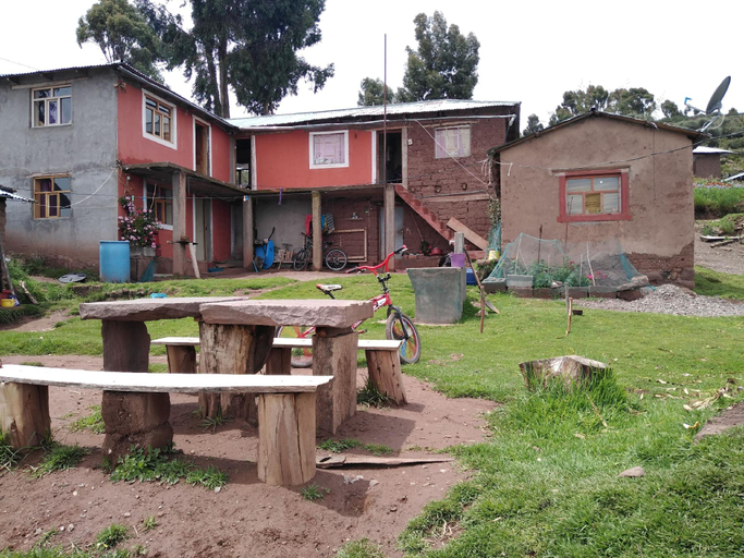 Others 5, MUNAY TIKA WASI Posada Oha, Puno