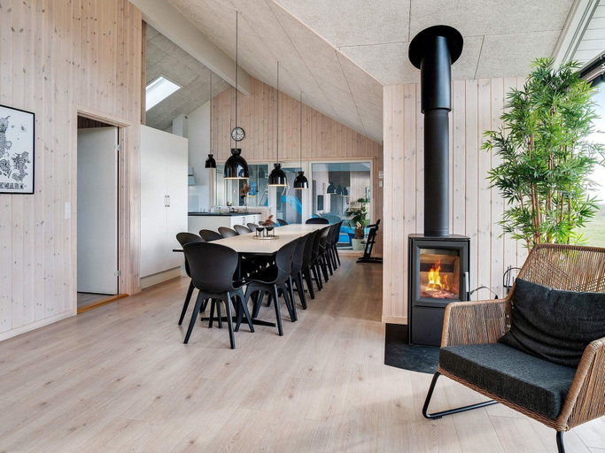Others 5, 5 Star Holiday Home in Ringkobing, Ringkøbing-Skjern