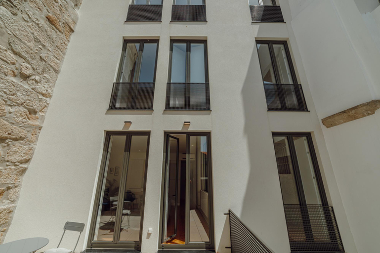 Exterior & Views, Courtyard Oporto Design Apartment C With Terrace, Porto