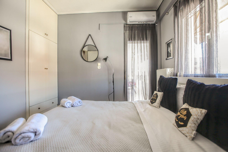 Bedroom 4, Grand Meteora Central Luxury Apartment, Thessaly