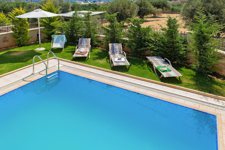 Others 5, Stunning 3-Bedroom Cottage in Adele, Crete