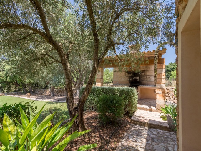 Others 4, Can Revell villa with Pool & Jacuzzi, Baleares