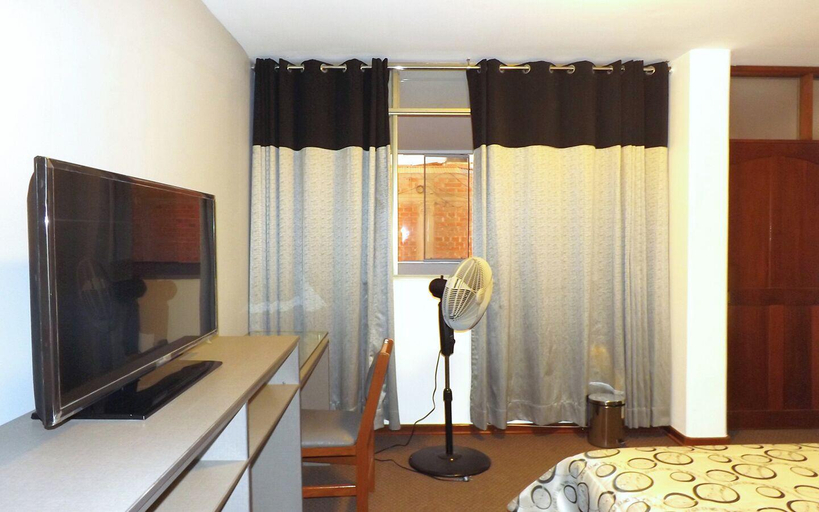 Others 5, Hotel Victoria, Tacna