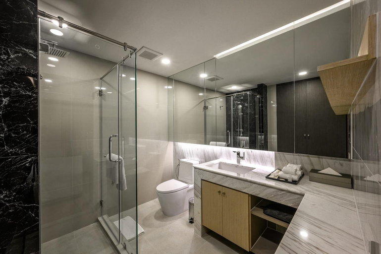 Bathroom, Mida grand resort , Phuket Island