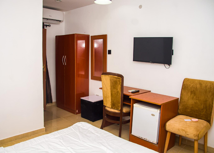 Others 5, Responsible Leaders Hotel, Ikeja