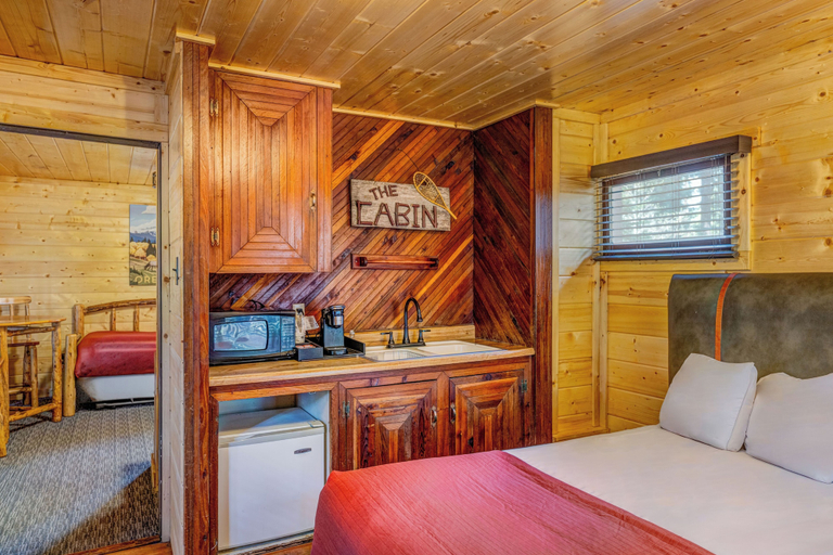Bedroom 2, Union Creek Resort, Jackson