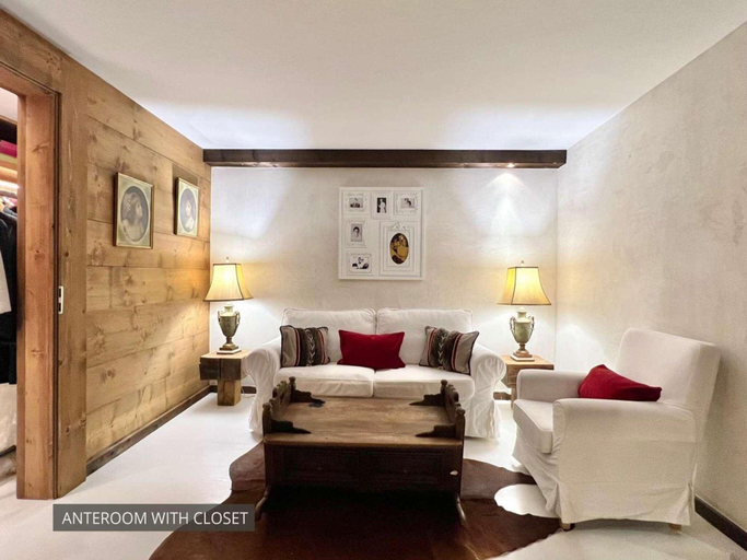Others 5, 7-bedroom Chalet with Private Pool, Saanen