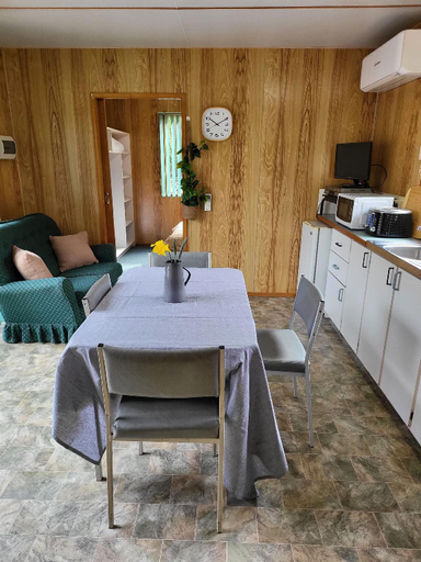 Others, Queenstown Copper Country Cabins, West Coast