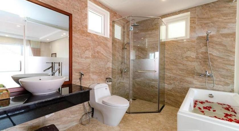 Bathroom 5, BOUNCE BEACH Resort & Spa, Da Nang