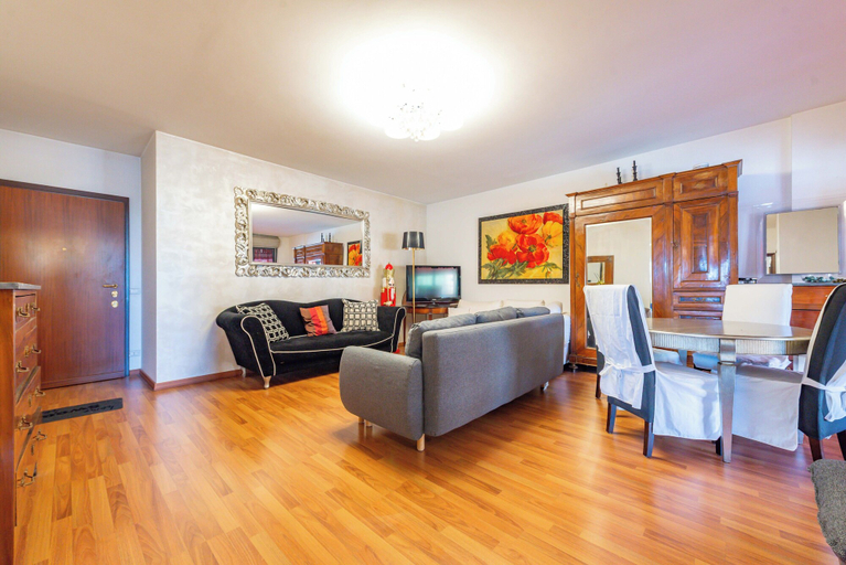 Others 3, Schiaccianoci Apartment, Rome