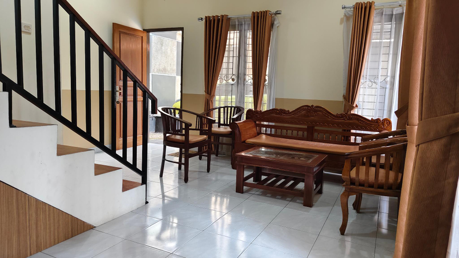 Others 4, Bajorah Villa, Bandung